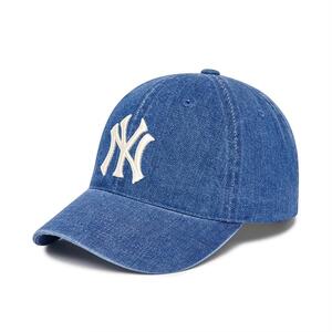 MLB Boston Red Sox Dia Monogram Jacquard Denim Strap Hobo Bag Blue BNWT  Authentic - One Size MLB NY Yankees Dia Monogram Jacquard Denim…